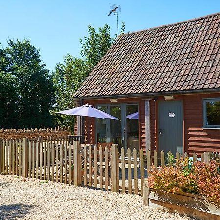 Barn Cottages At Lacock Exterior photo